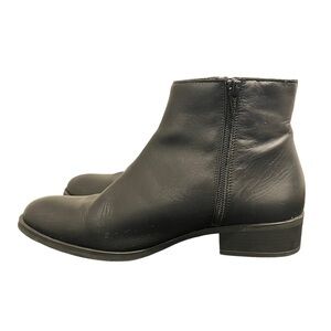 BTU By Bertuchi Black Heeled Boots Leather Womens Size 9